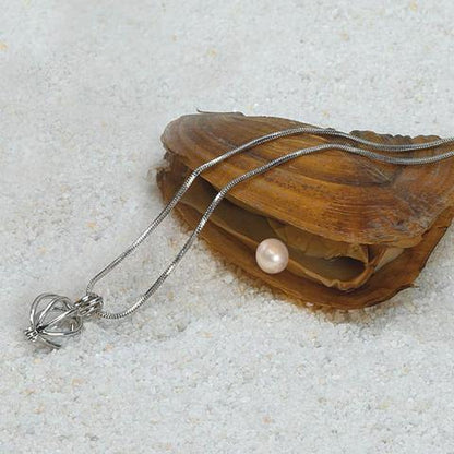 DIY Pearl Necklace